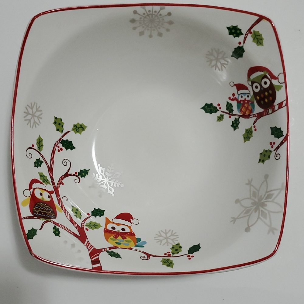 222 Fifth Enchanted Woods Festive Owl Sand Tree Motif Square Bowl